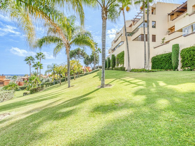 Apartment for Sale in Benahavís, Malaga 40