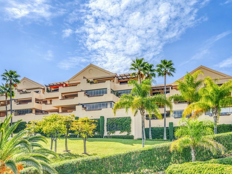 Apartment for Sale in Benahavís, Malaga 41