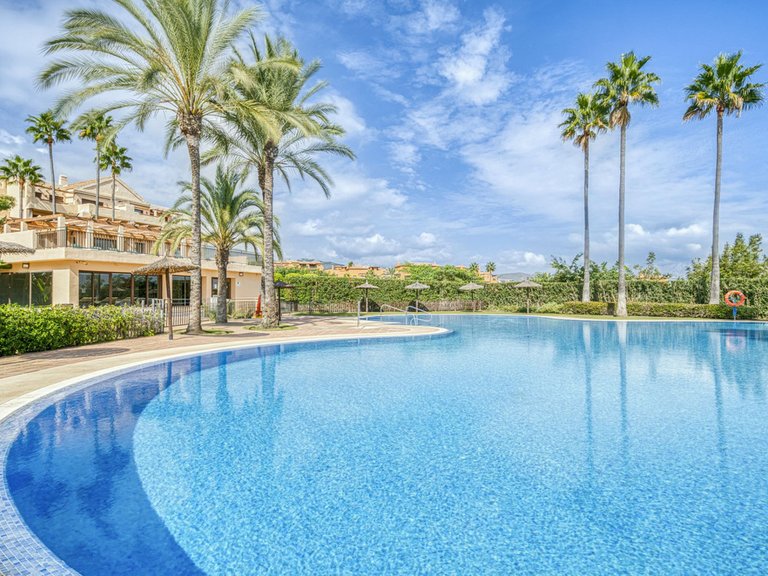 Apartment for Sale in Benahavís, Malaga 44