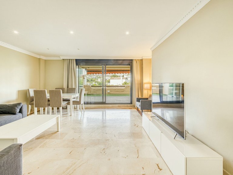 Apartment for Sale in Benahavís, Malaga 5