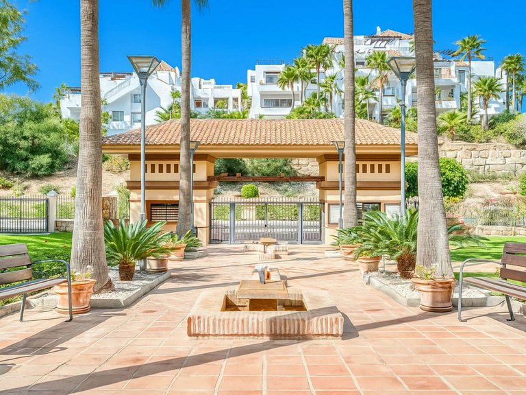 Apartment for Sale in Benahavís, Malaga 8