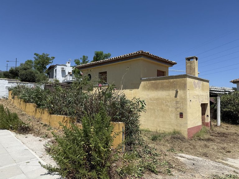 Villa for Sale in Estepona, Malaga 3