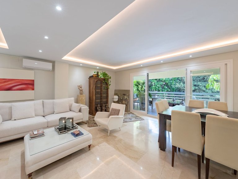 Apartment for Sale in Marbella, Malaga 17