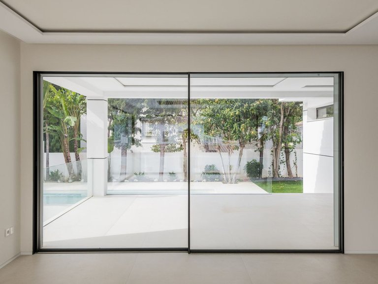 Villa for Sale in Guadalmina Alta, Malaga 17