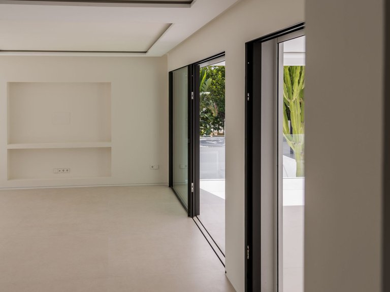 Villa for Sale in Guadalmina Alta, Malaga 18