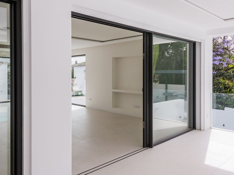 Villa for Sale in Guadalmina Alta, Malaga 33