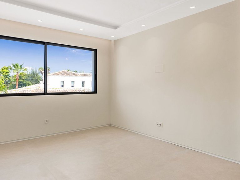 Villa for Sale in Guadalmina Alta, Malaga 39