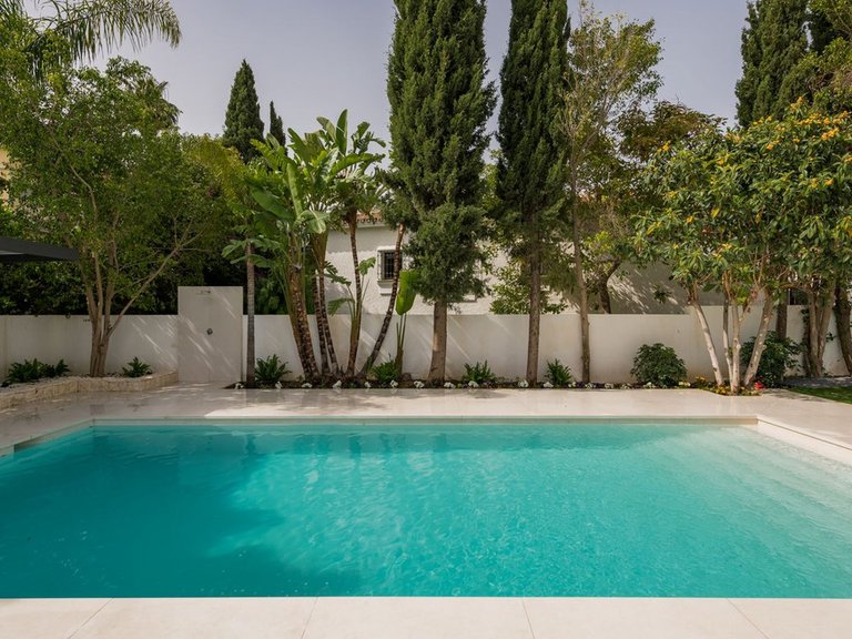 Villa for Sale in Guadalmina Alta, Malaga 50