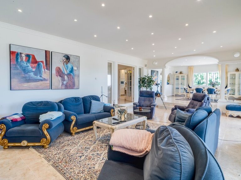 Villa for Sale in Valtocado, Malaga 12