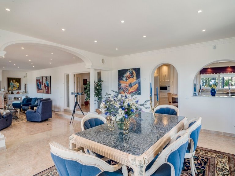 Villa for Sale in Valtocado, Malaga 14