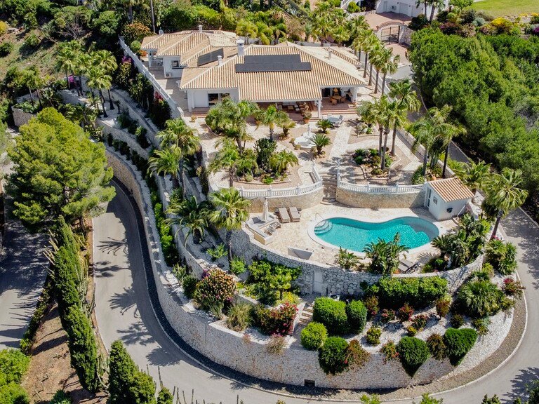 Villa for Sale in Valtocado, Malaga 2