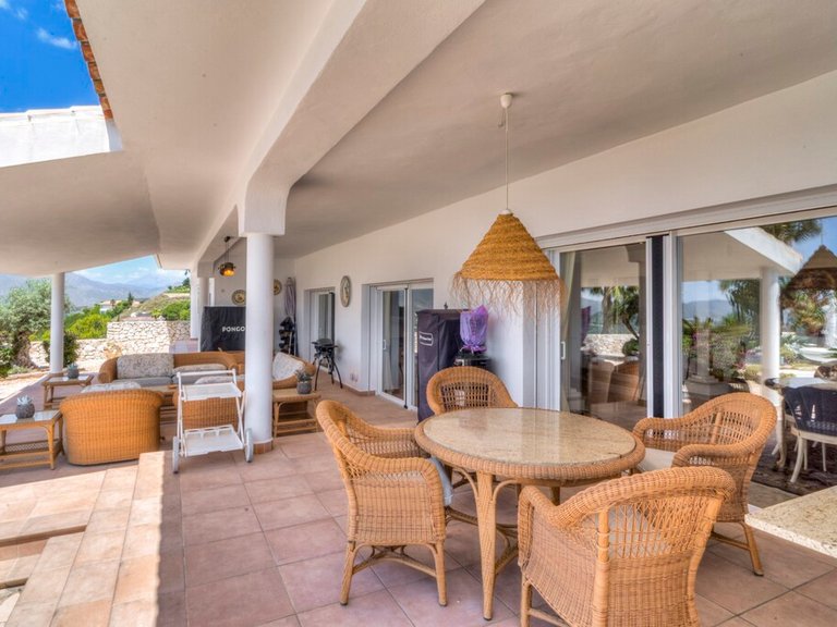 Villa for Sale in Valtocado, Malaga 23