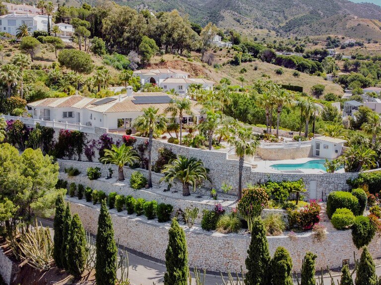 Villa for Sale in Valtocado, Malaga 3