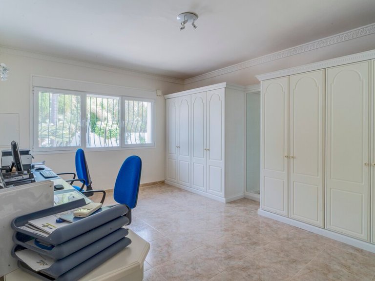 Villa for Sale in Valtocado, Malaga 38
