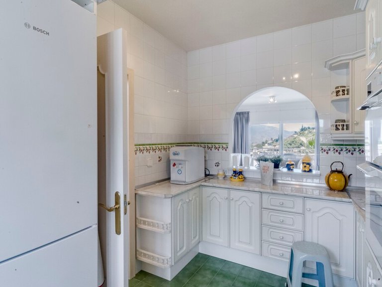 Villa for Sale in Valtocado, Malaga 44