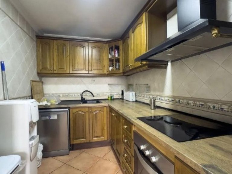 Villa for Sale in Estepona, Malaga 10