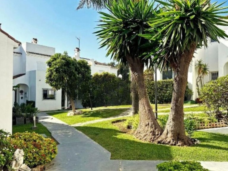 Villa for Sale in Estepona, Malaga 17