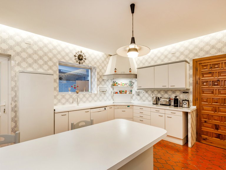 Villa for Sale in Los Monteros, Malaga 23