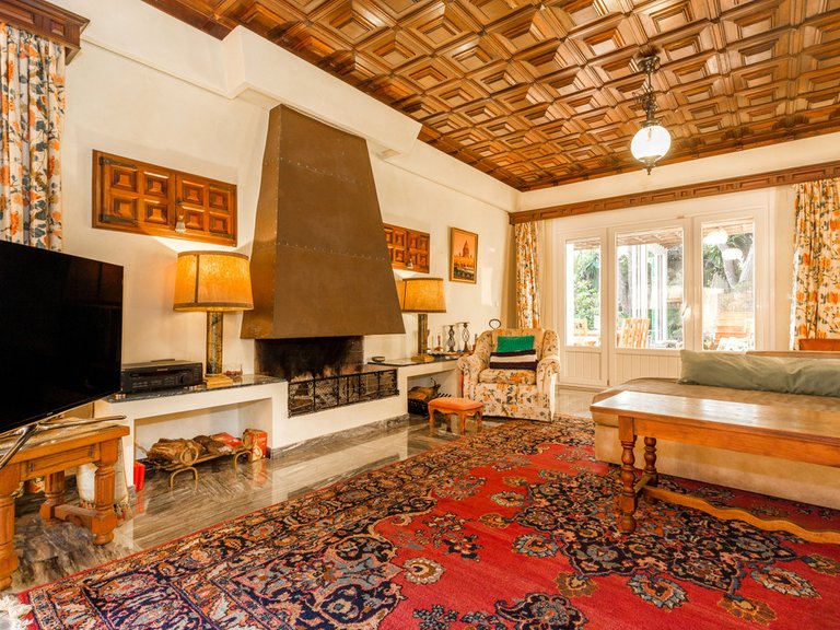 Villa for Sale in Los Monteros, Malaga 25