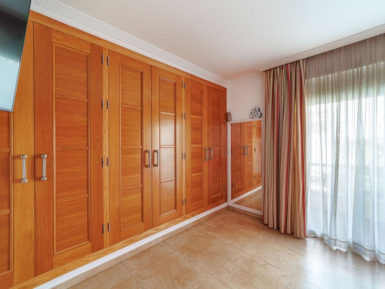 Villa for Sale in Marbella, Malaga 26