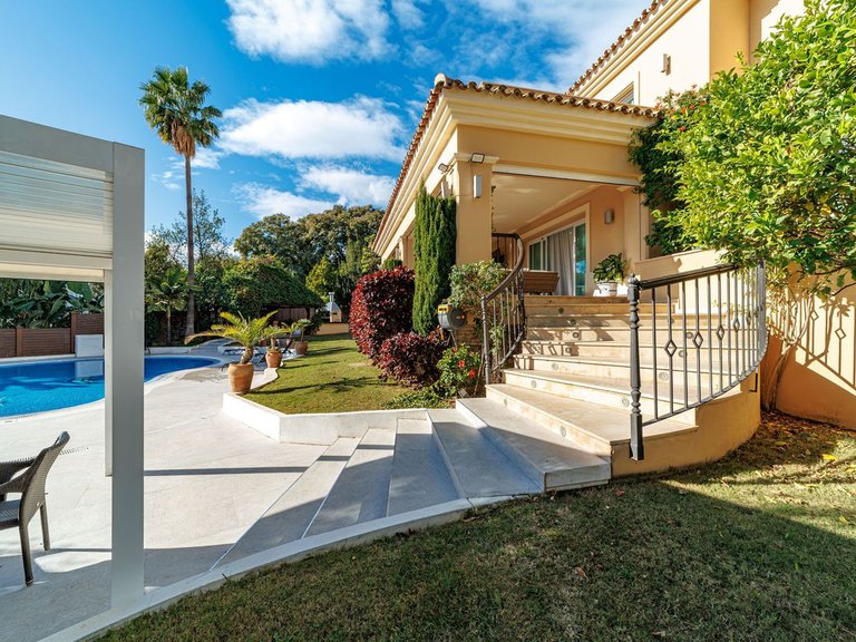 Villa for Sale in Marbella, Malaga 43