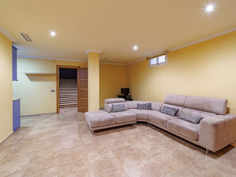 Villa for Sale in Marbella, Malaga 51