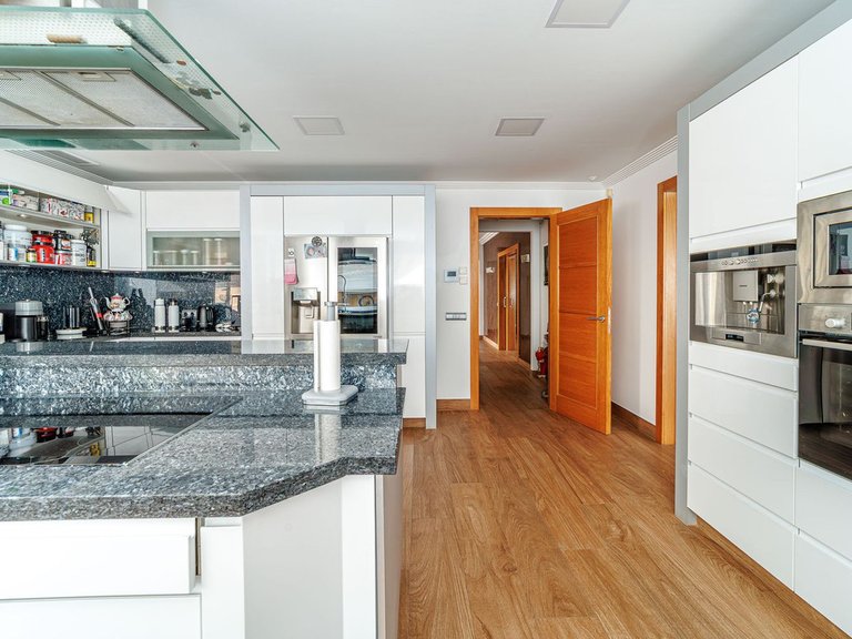 Villa for Sale in Marbella, Malaga 63