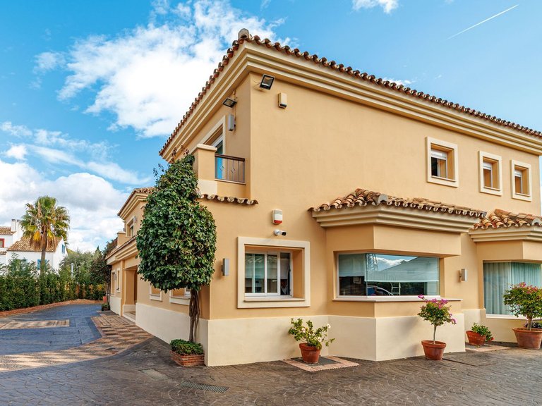 Villa for Sale in Marbella, Malaga 69
