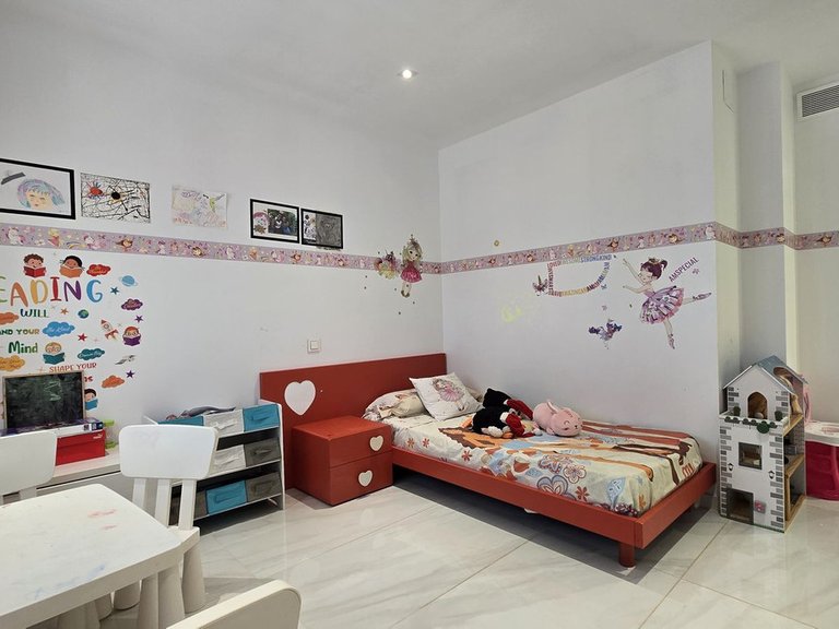Apartment for Sale in San Pedro De Alcántara, Malaga 14