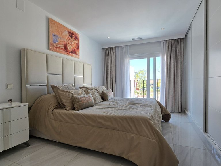 Apartment for Sale in San Pedro De Alcántara, Malaga 20