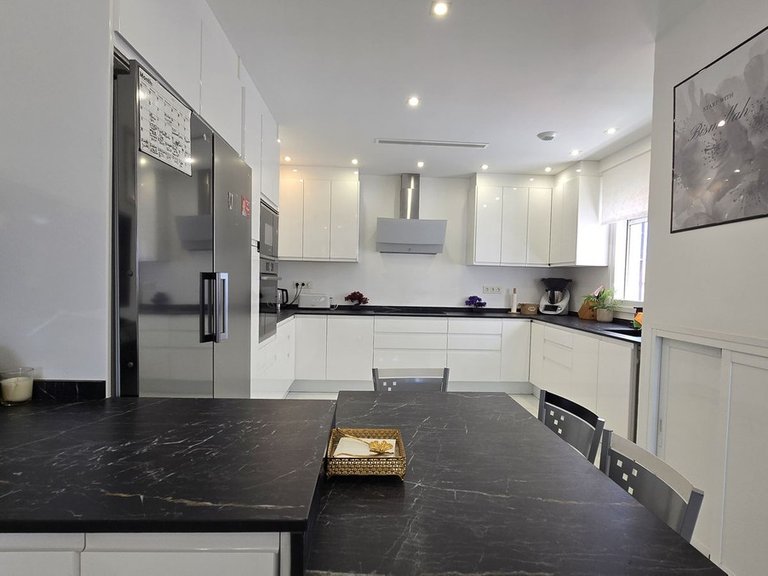 Apartment for Sale in San Pedro De Alcántara, Malaga 29