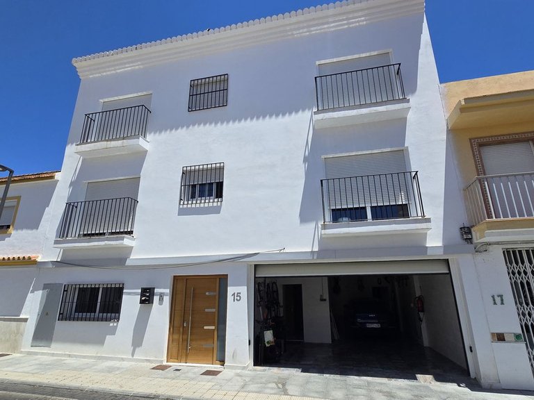 Apartment for Sale in San Pedro De Alcántara, Malaga 30