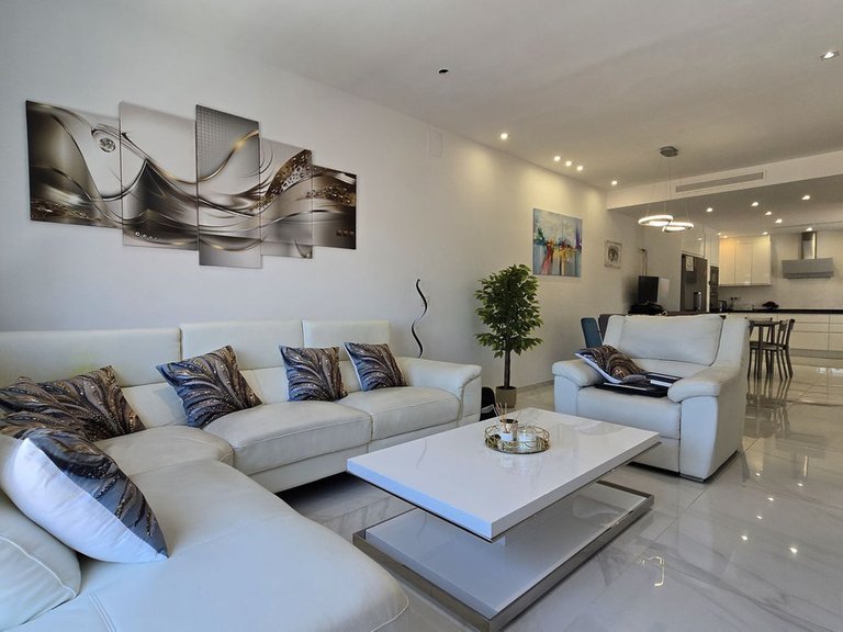 Apartment for Sale in San Pedro De Alcántara, Malaga 8