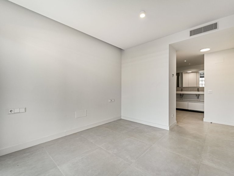 Apartment for Sale in Fuengirola, Malaga 22