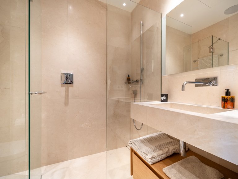 Apartment for Sale in La Quinta, Malaga 13