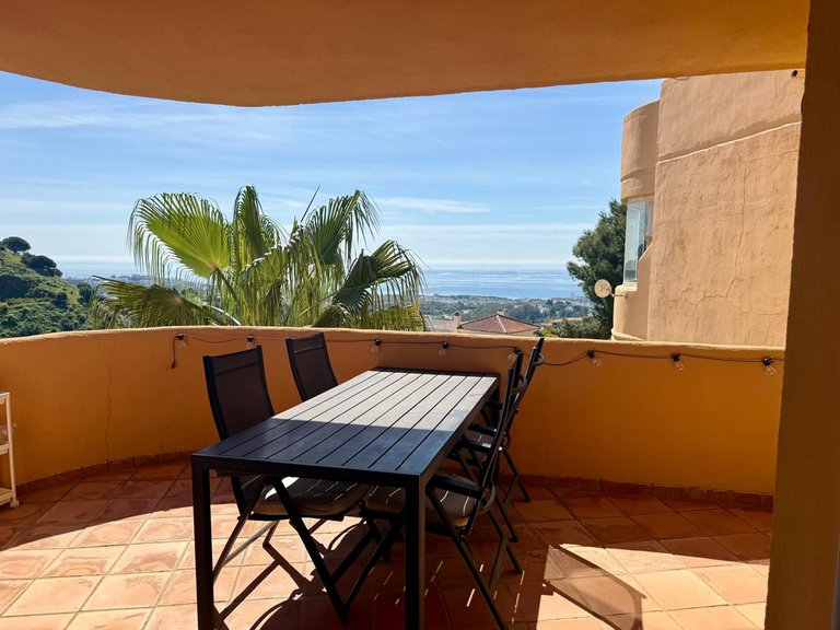Apartment for Sale in Calahonda, Malaga 1