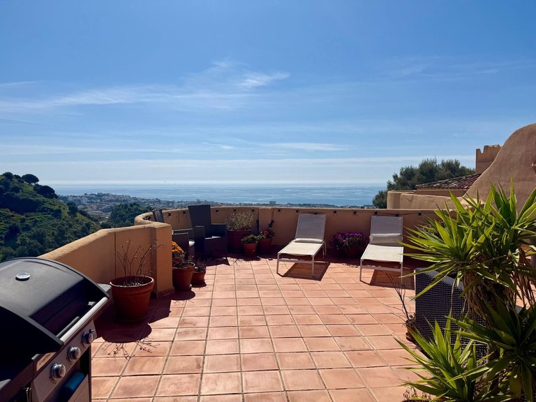 Apartment for Sale in Calahonda, Malaga 3