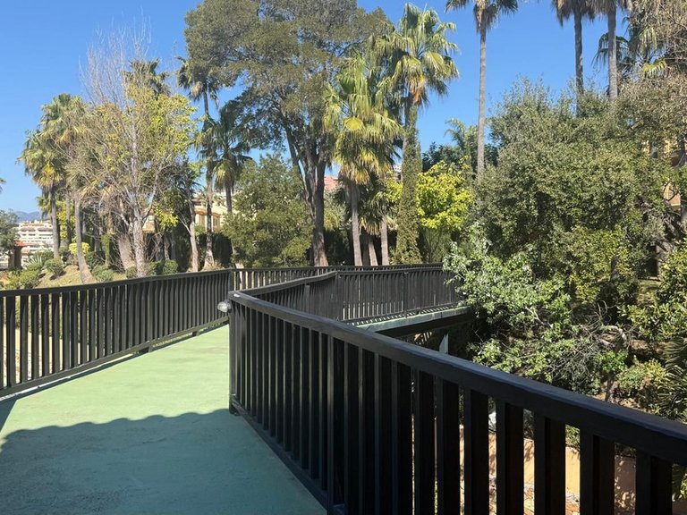 Apartment for Sale in Calahonda, Malaga 32