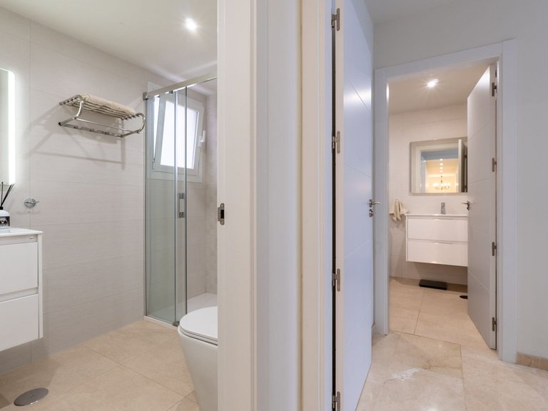 Apartment for Sale in Fuengirola, Malaga 18