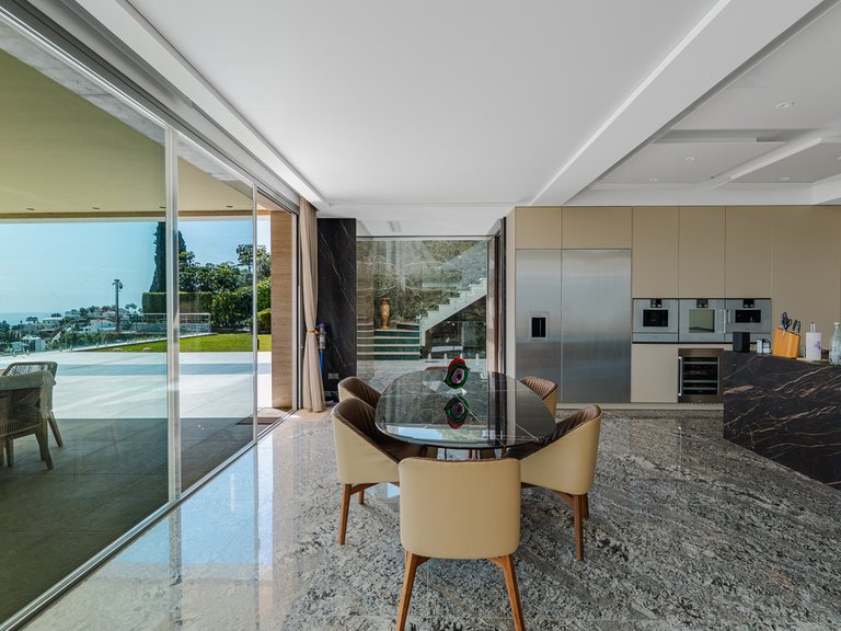 Villa for Sale in Benahavís, Malaga 10
