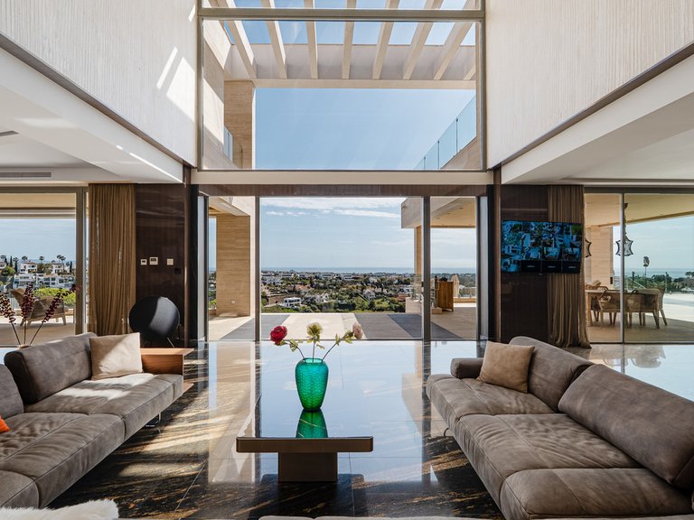 Villa for Sale in Benahavís, Malaga 3