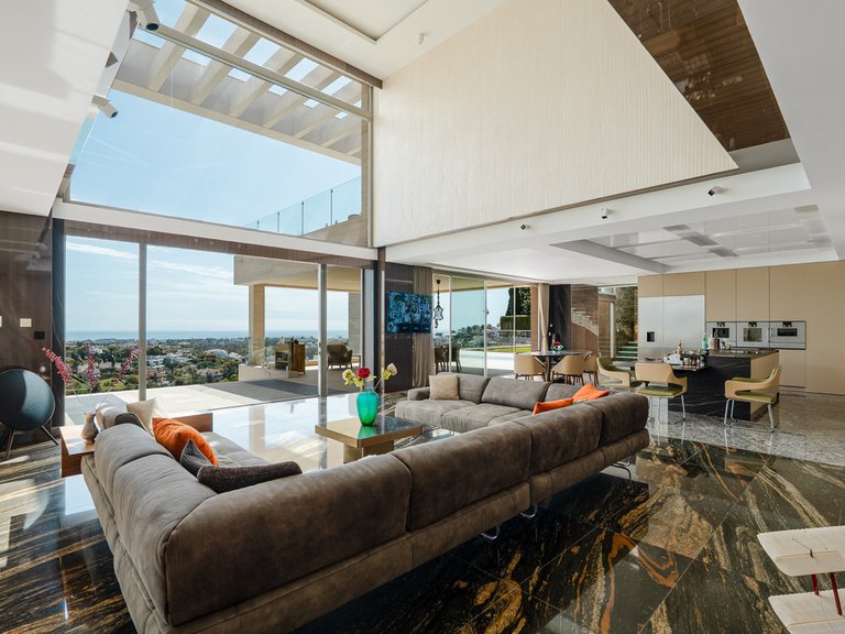 Villa for Sale in Benahavís, Malaga 4