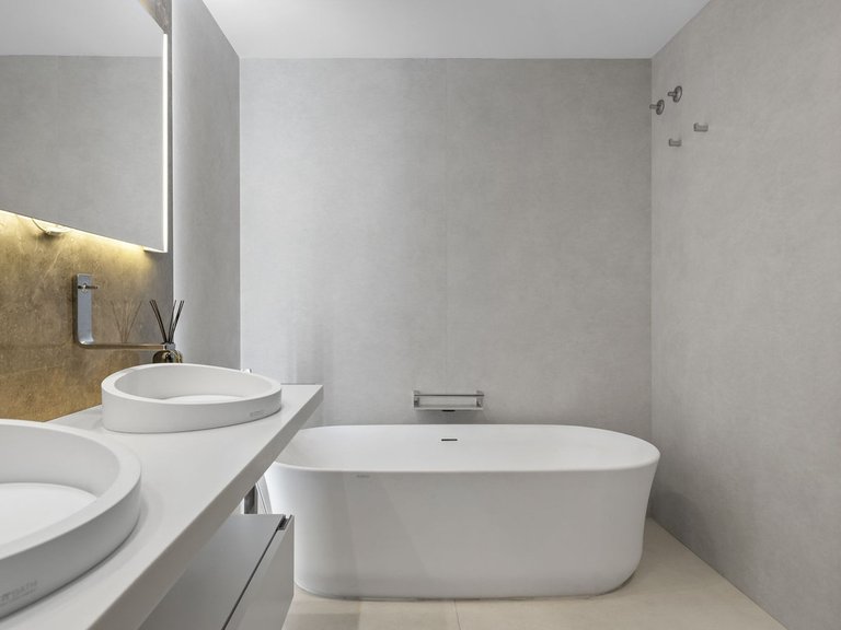 Apartment for Sale in Puerto Banús, Malaga 15