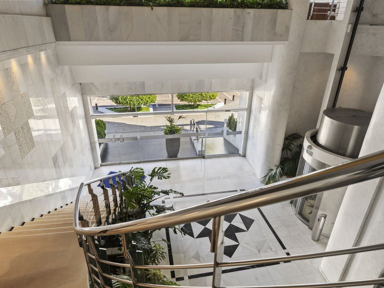 Apartment for Sale in Puerto Banús, Malaga 27