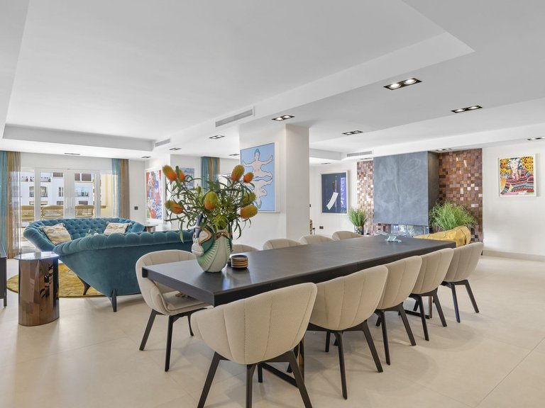 Apartment for Sale in Puerto Banús, Malaga 4