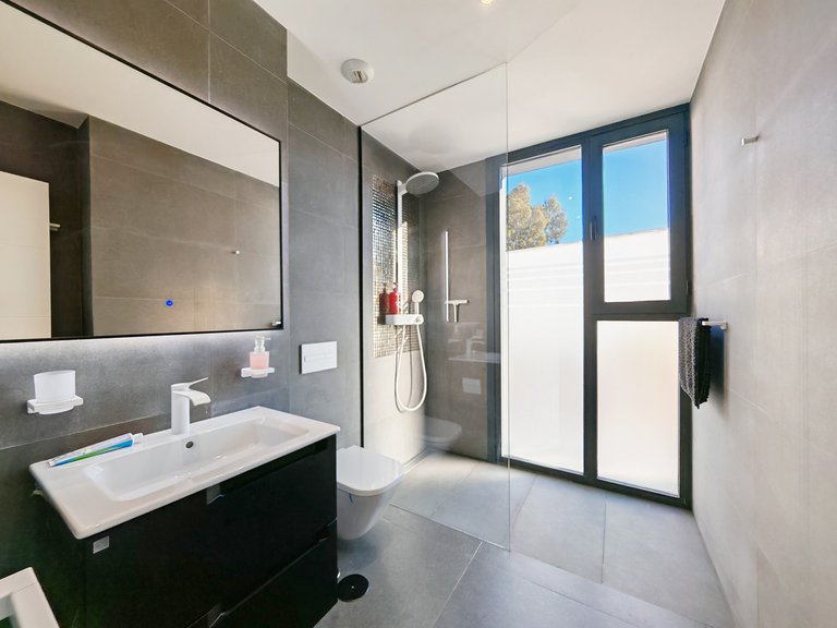 Villa for Sale in Valle Romano, Malaga 11