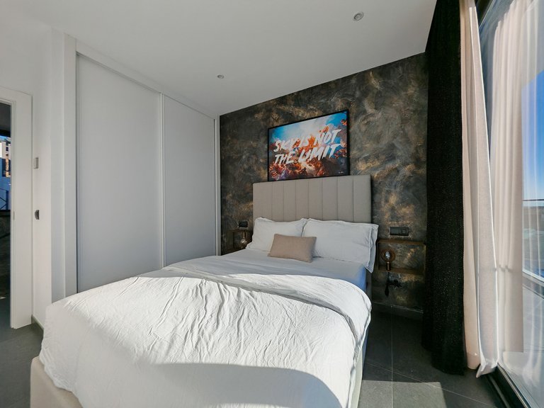Villa for Sale in Valle Romano, Malaga 13