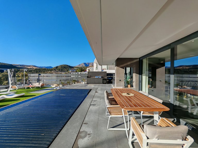 Villa for Sale in Valle Romano, Malaga 18