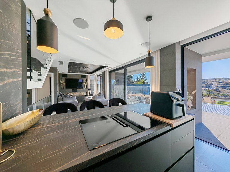 Villa for Sale in Valle Romano, Malaga 8