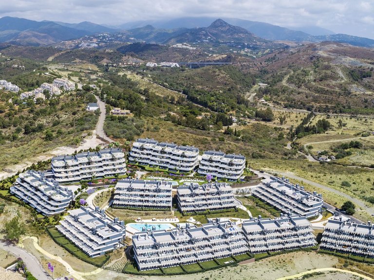 Apartment for Sale in Selwo, Malaga 15
